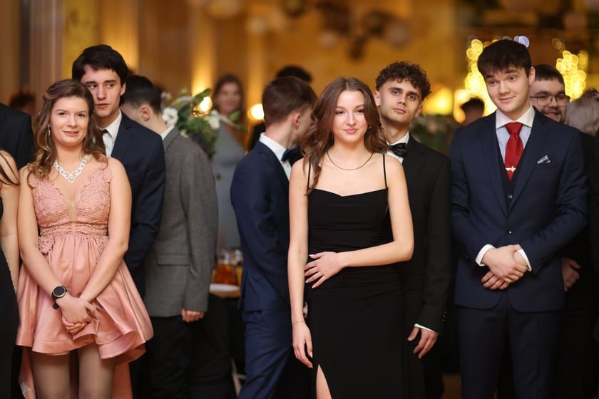 Studniówka Elektronicznych Zakładów Naukowych we Wrocławiu