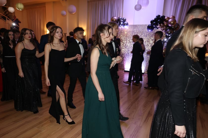 Studniówka Elektronicznych Zakładów Naukowych we Wrocławiu