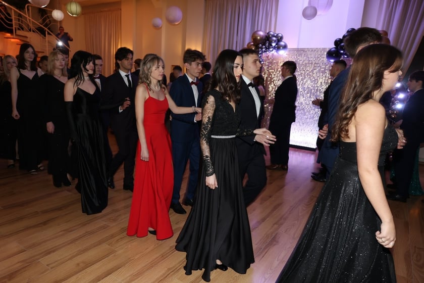 Studniówka Elektronicznych Zakładów Naukowych we Wrocławiu