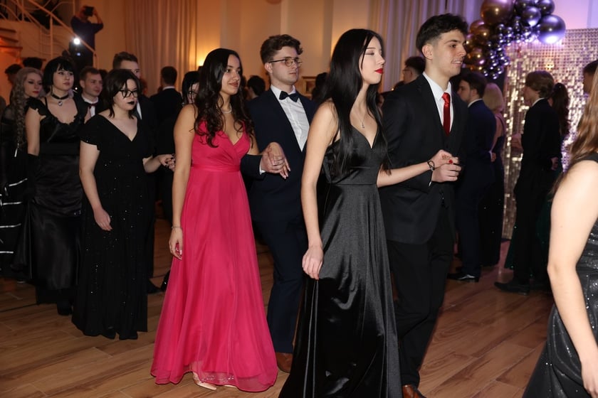 Studniówka Elektronicznych Zakładów Naukowych we Wrocławiu