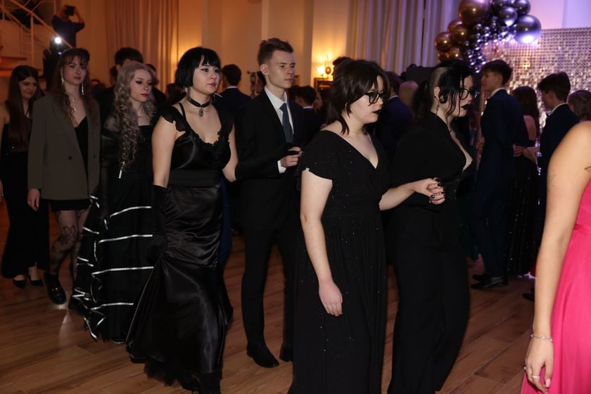 Studniówka Elektronicznych Zakładów Naukowych we Wrocławiu