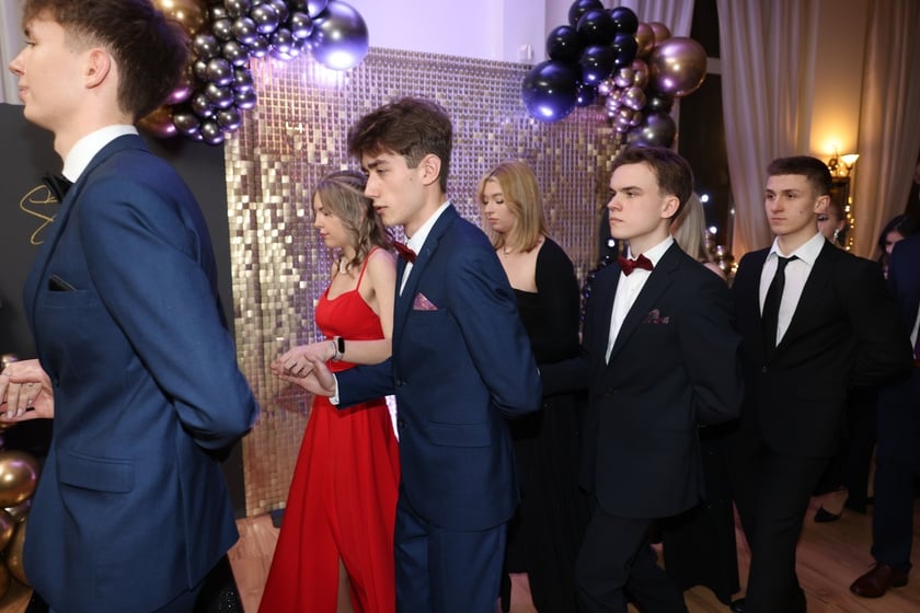 Studniówka Elektronicznych Zakładów Naukowych we Wrocławiu