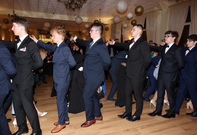 Studniówka Elektronicznych Zakładów Naukowych we Wrocławiu