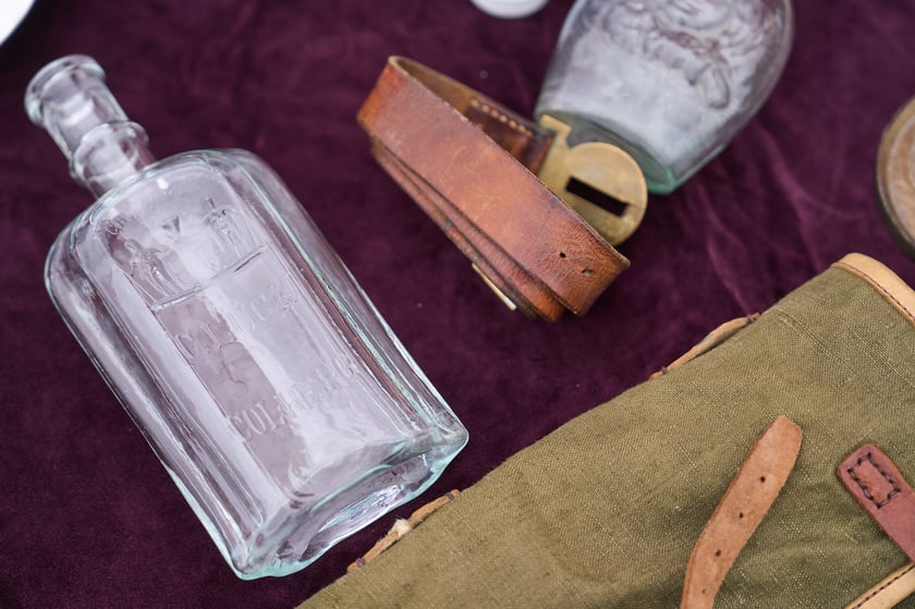 Giełda staroci pod Halą Stulecia 27.01.2024