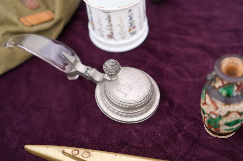 Giełda staroci pod Halą Stulecia 27.01.2024