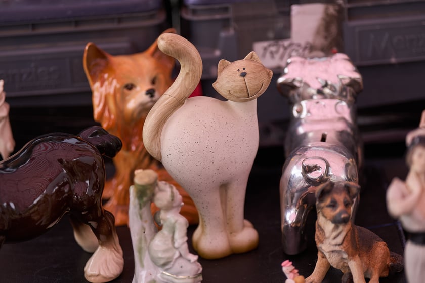 Giełda staroci pod Halą Stulecia 27.01.2024