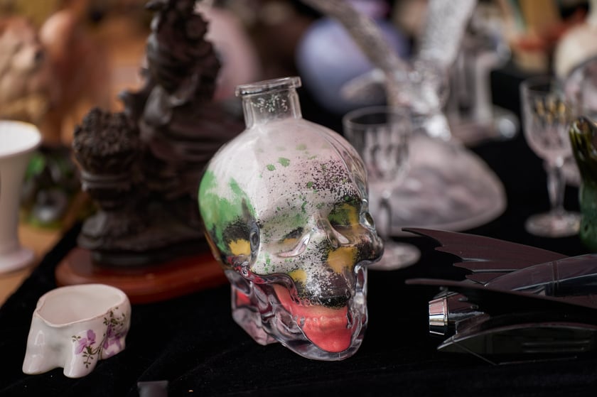 Giełda staroci pod Halą Stulecia 27.01.2024