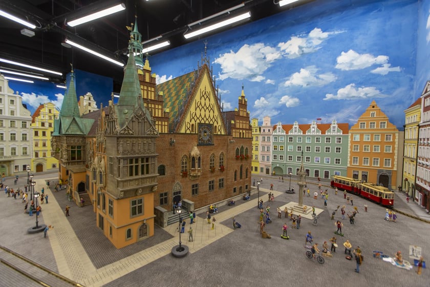 Rynek i Ratusz Wrocławia w Kolejkowie