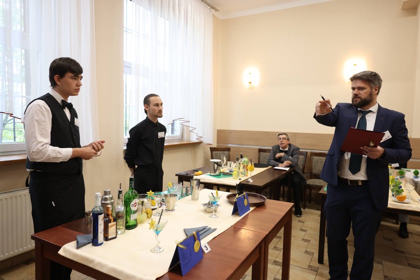 XXIV edycja Międzynarodowego Konkursu Czterech Miast: Stadthagen, Wrocławia, Tapolca, Carcassonne w zawodzie kucharz – kelner