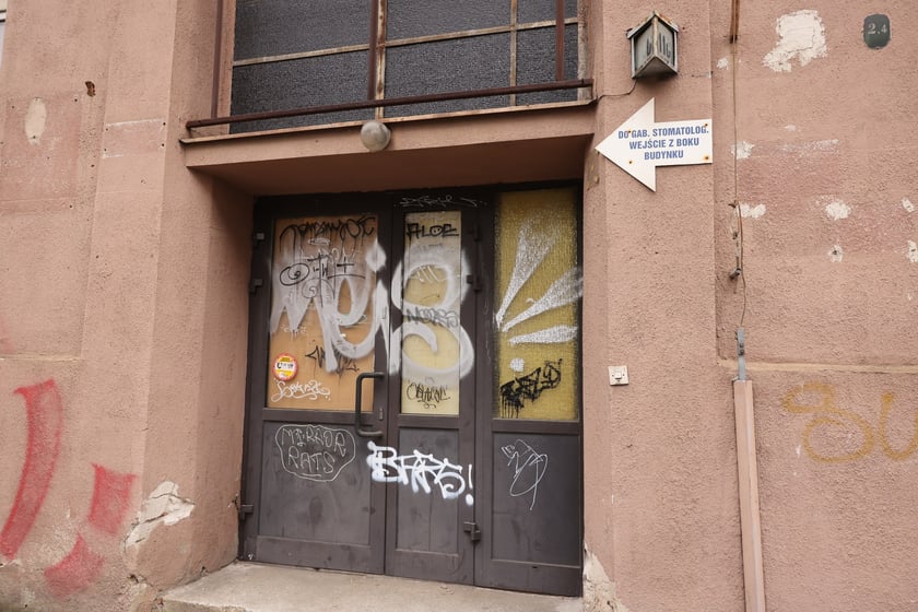 Budynki poszpitalne przy Traugutta w 2024 roku