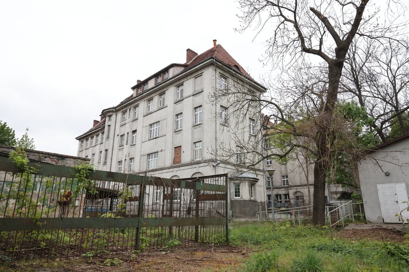 Budynki poszpitalne przy Traugutta w 2024 roku