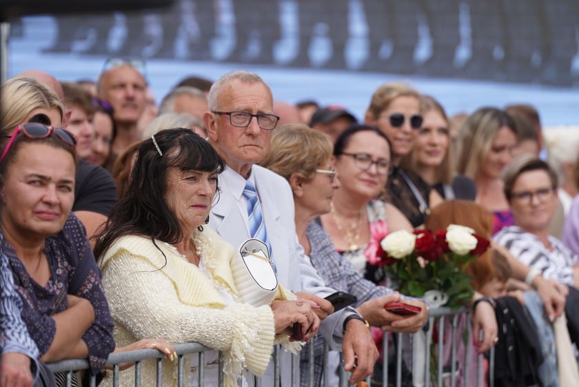 Promocja oficerska na placu Wolności we Wrocławiu