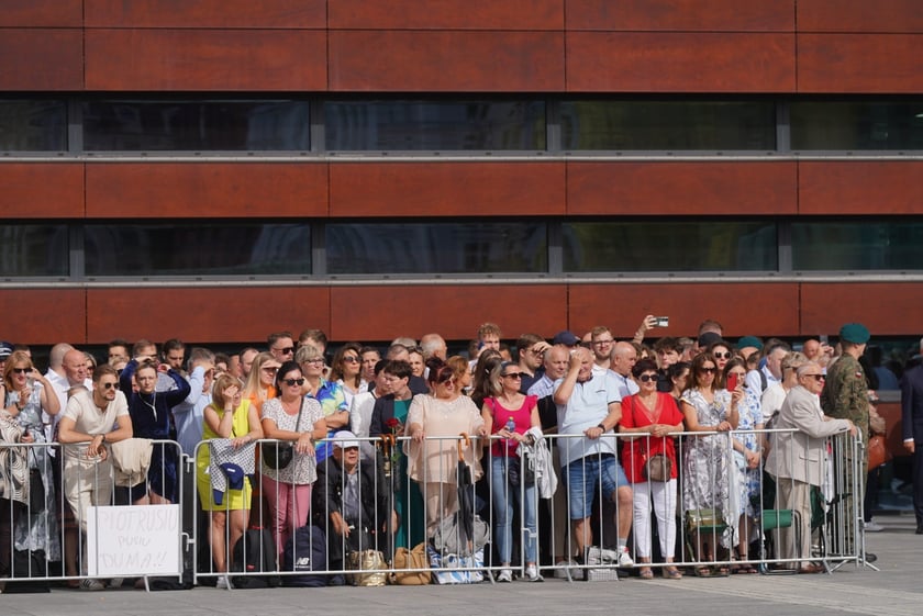 Promocja oficerska na placu Wolności we Wrocławiu