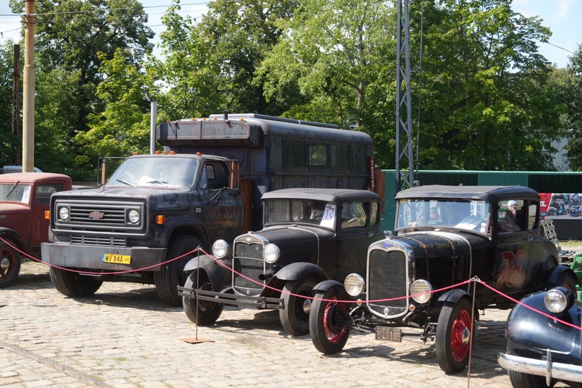 Kustom Konwent w Czasoprzestrzeni