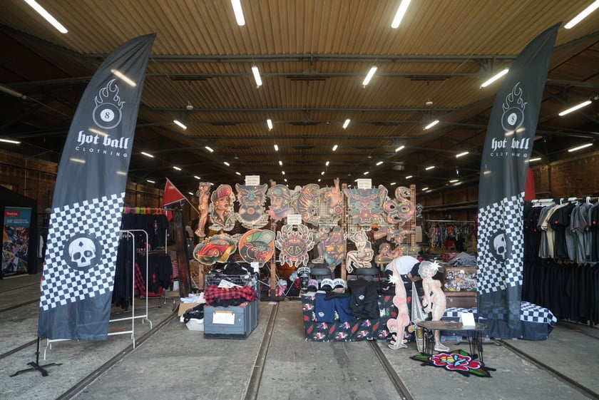 Kustom Konwent w Czasoprzestrzeni