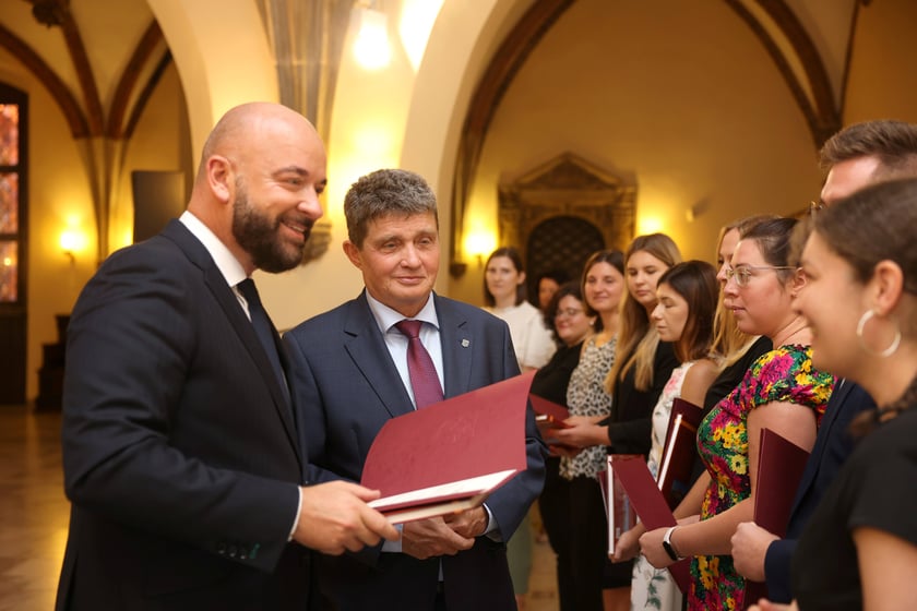 Nauczycielami mianowanymi zostało w sumie 273 nauczycielek i nauczycieli