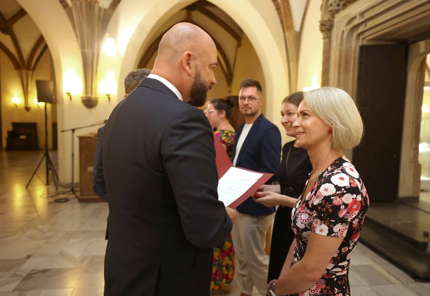 Nauczycielami mianowanymi zostało w sumie 273 nauczycielek i nauczycieli