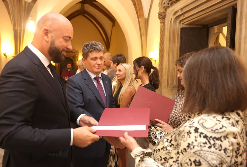 Nauczycielami mianowanymi zostało w sumie 273 nauczycielek i nauczycieli