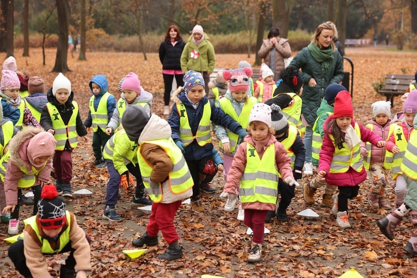 Bieg przedszkolaków z okazji Dnia Niepodległości