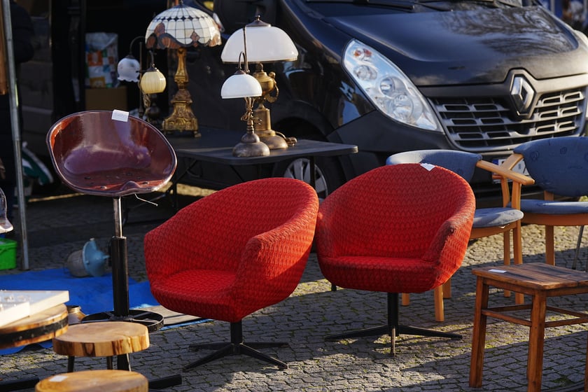 Giełda staroci przy Hali Stulecia - 23-24 listopada