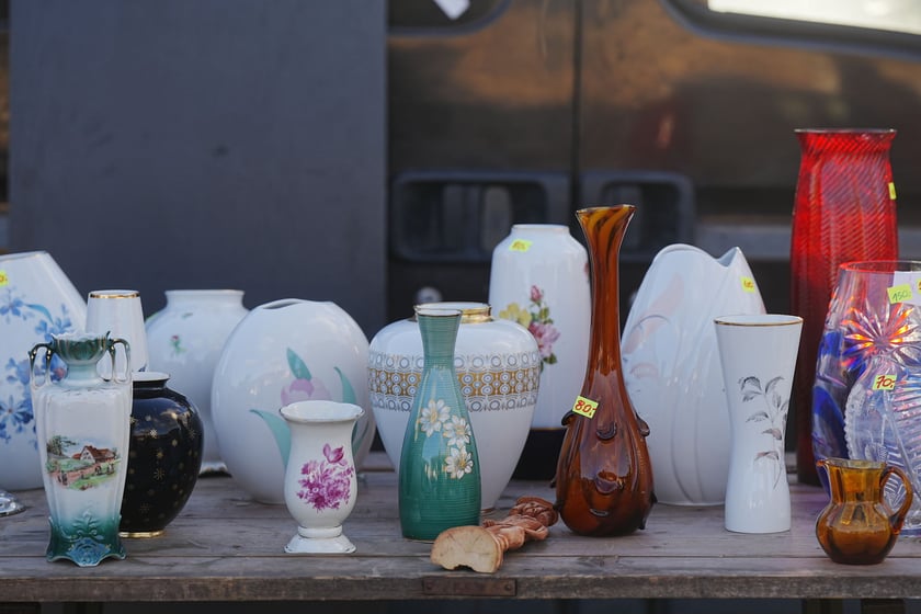 Giełda staroci przy Hali Stulecia - 23-24 listopada