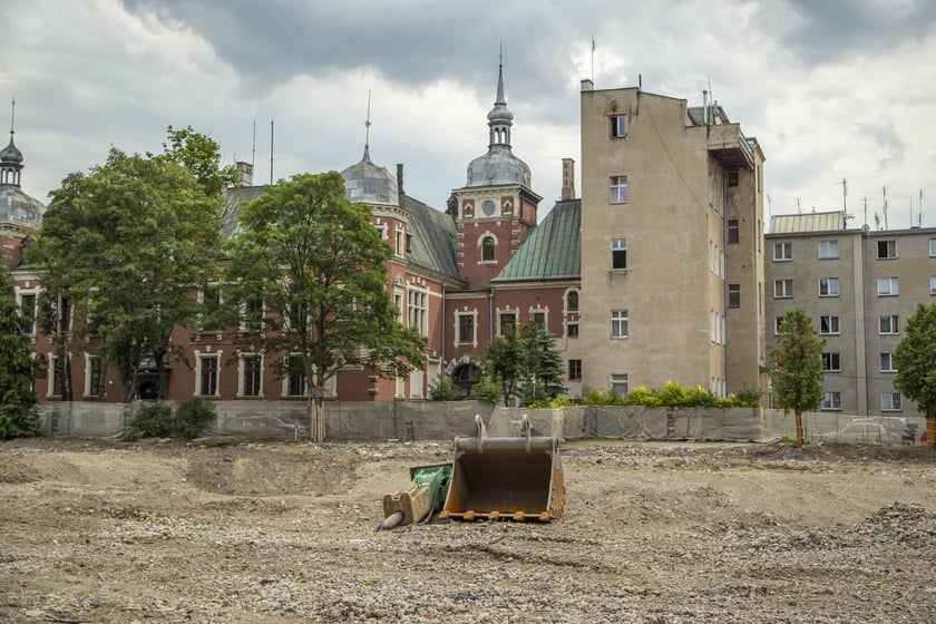 Plac po Galerii na Czystej