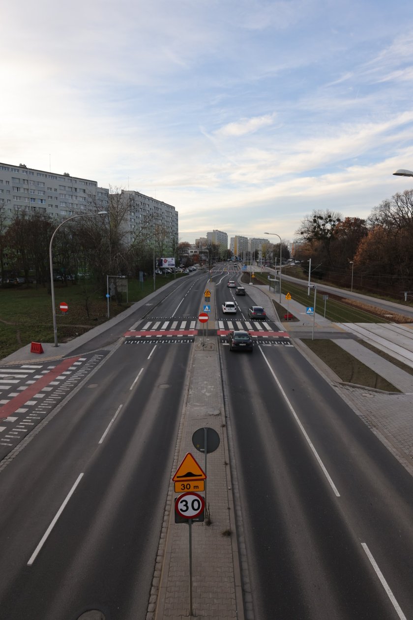 Ulica Powowicka pierwszego dnia po remoncie