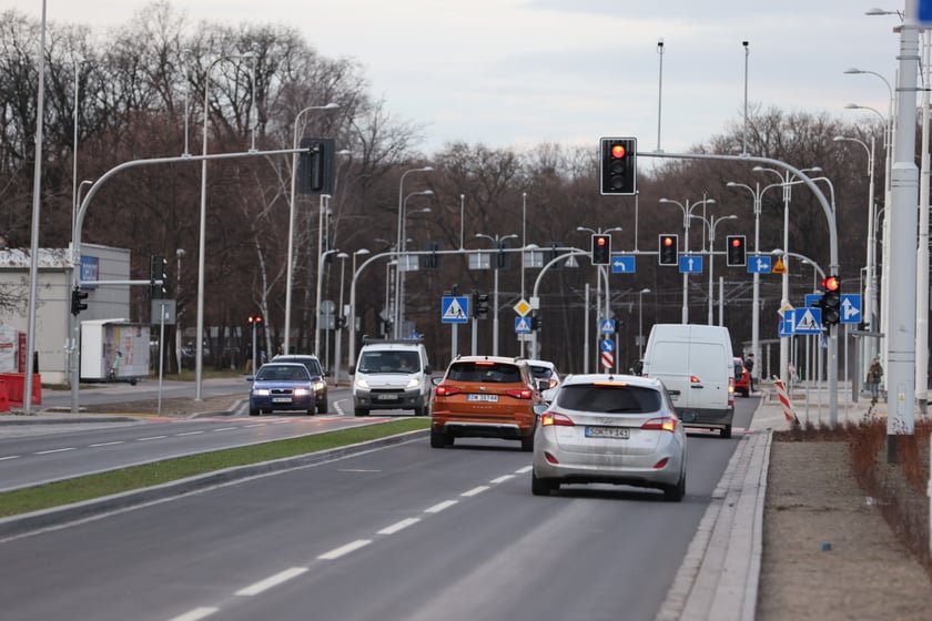 Ulica Powowicka pierwszego dnia po remoncie