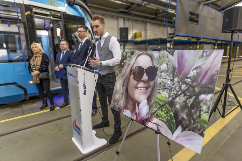 Uroczystość nadania imienia Moniki Jaworskiej tramwajowi wrocławskiego MPK