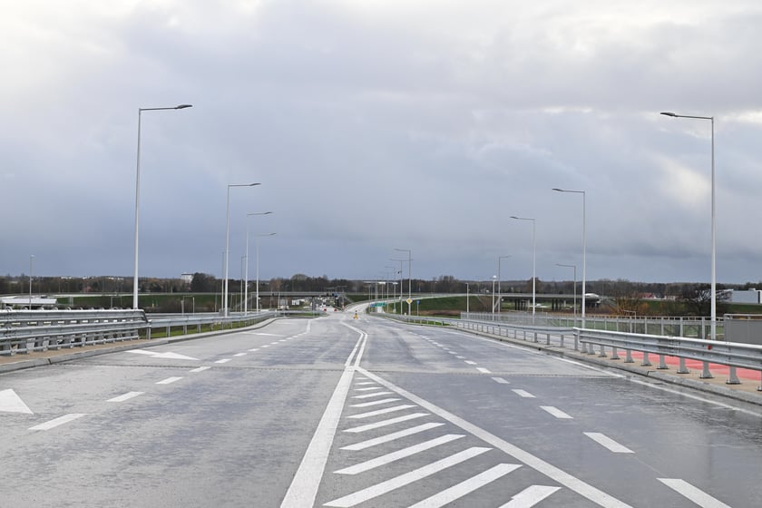 Obwodnica Leśnicy dzień przed otwarciem.