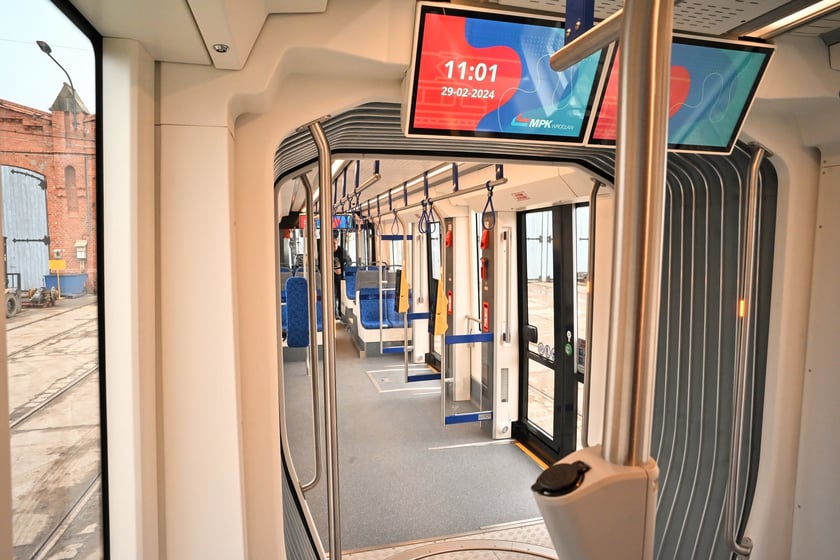 Wnętrze wrocławskiej Pesy Twist 146N.