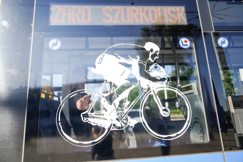 Uroczystość nadania tramwajowi imienia Ryszarda Szurkowskiego, 7 sierpnia 2024, zajezdnia Borek