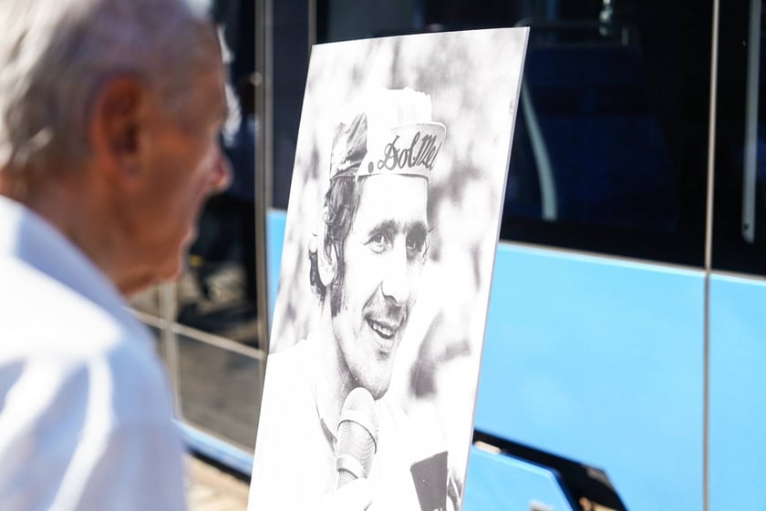 Uroczystość nadania tramwajowi imienia Ryszarda Szurkowskiego, 7 sierpnia 2024, zajezdnia Borek