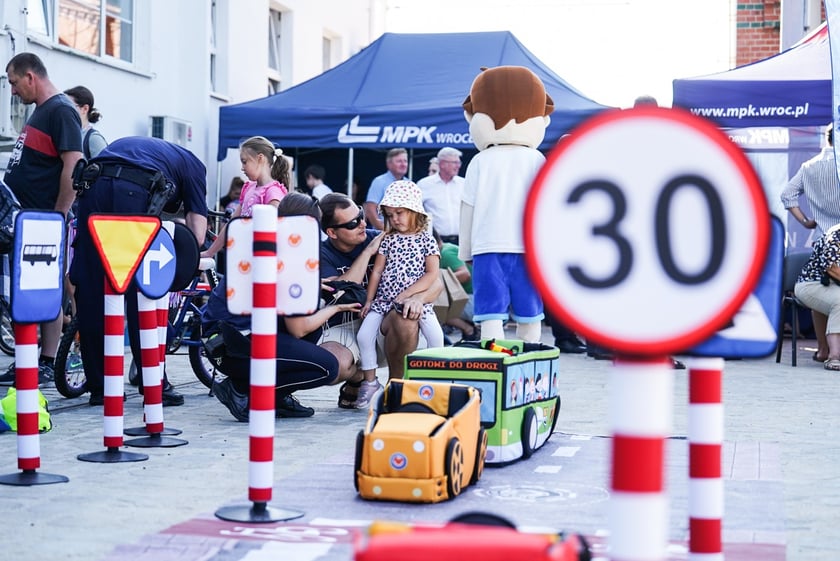 Uroczystość nadania tramwajowi imienia Ryszarda Szurkowskiego, 7 sierpnia 2024, zajezdnia Borek