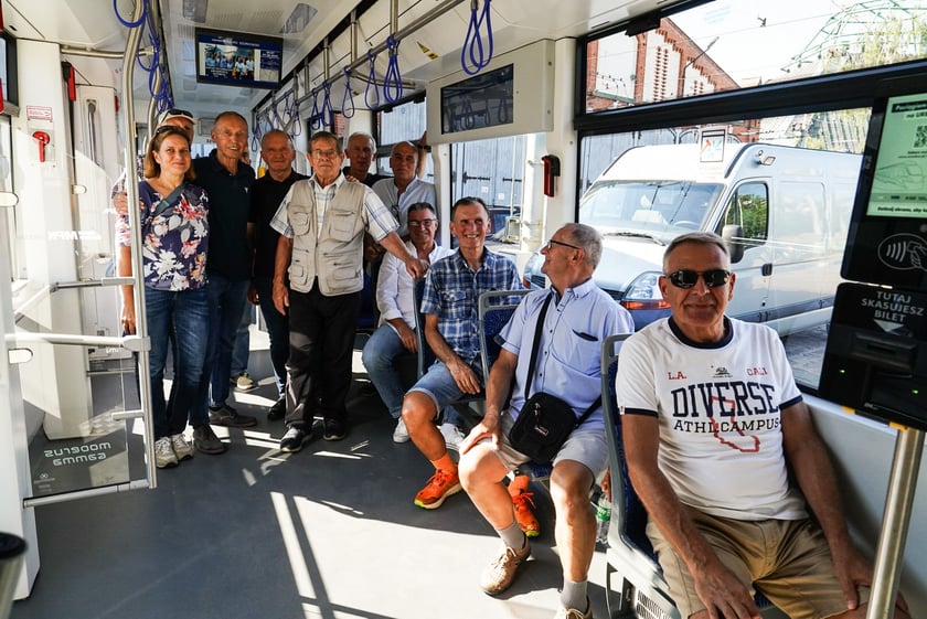 Uroczystość nadania tramwajowi imienia Ryszarda Szurkowskiego, 7 sierpnia 2024, zajezdnia Borek