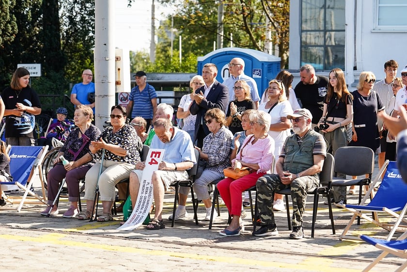 Uroczystość nadania tramwajowi imienia Ryszarda Szurkowskiego, 7 sierpnia 2024, zajezdnia Borek