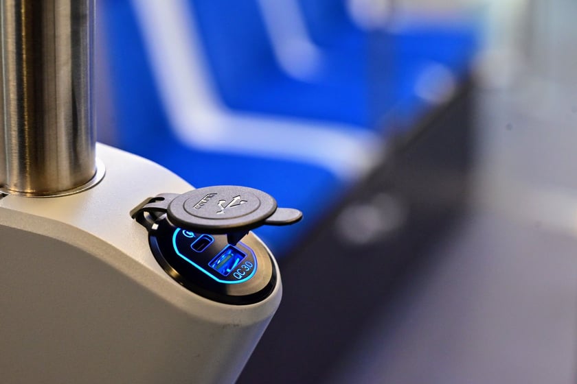 Gniazdo do ładowania smartfon&oacute;w