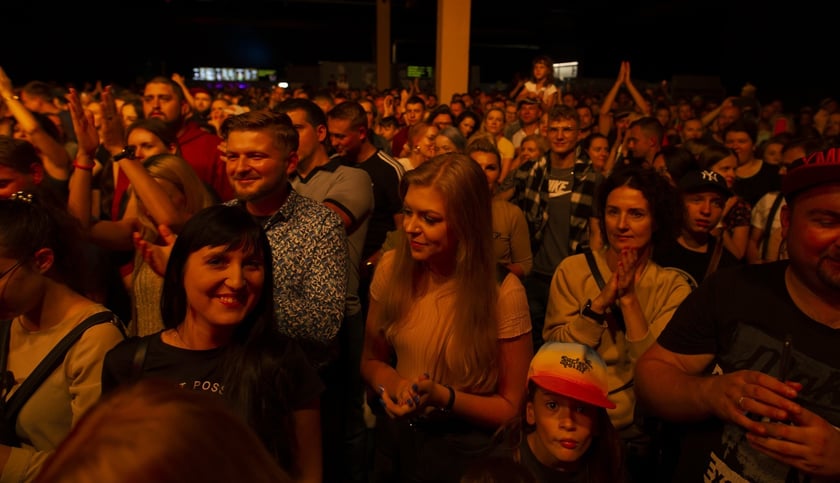 Koncert w rocznice powodzi Wrocław 22 sierpnia, MESAJAH feat, Grubson, Jagoda Kret, Sound?n?Grace, Miodu (Jamal), Gutek (Indios Bravos), I Grades, Kasia Kowalska.