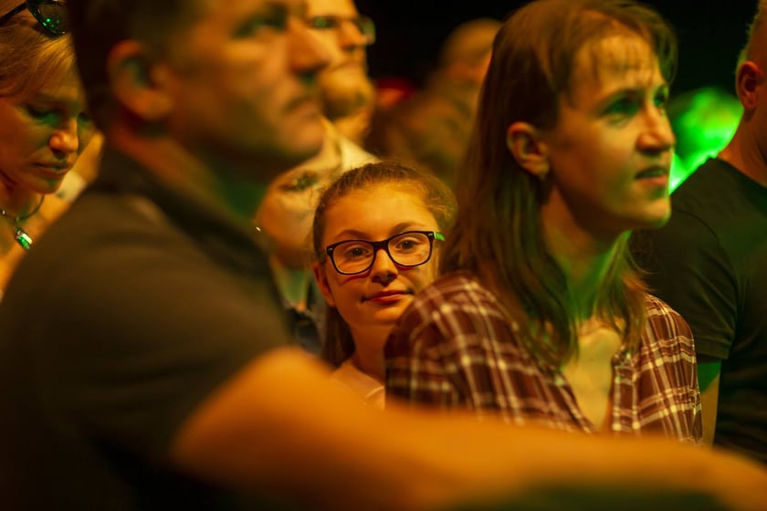 Koncert w rocznice powodzi Wrocław 22 sierpnia, MESAJAH feat, Grubson, Jagoda Kret, Sound?n?Grace, Miodu (Jamal), Gutek (Indios Bravos), I Grades, Kasia Kowalska.