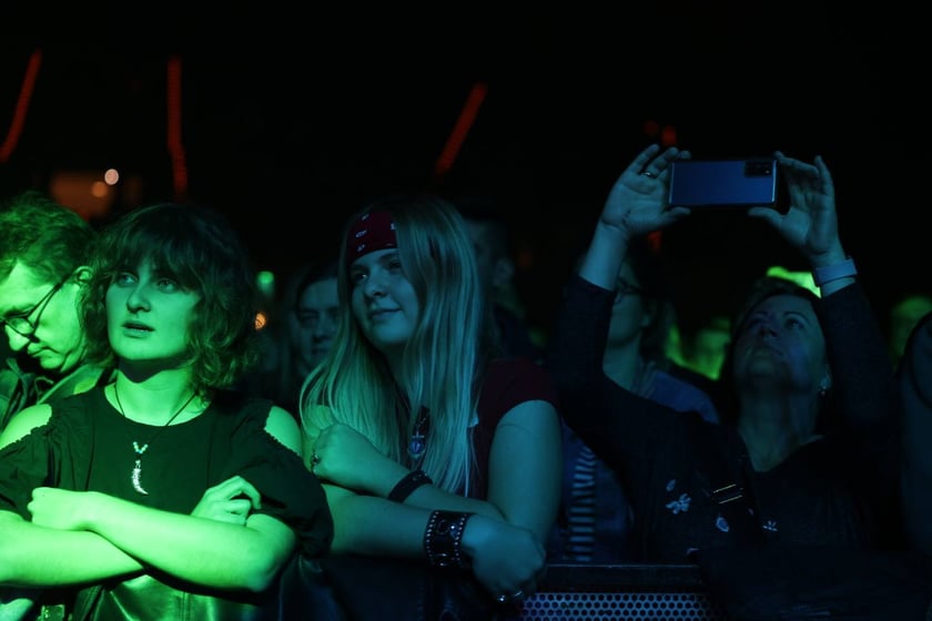 Zagrały gwiazdy IRA, Elektryczne Gitary i T.Love. wROCK for Freedom w Hali Stulecia