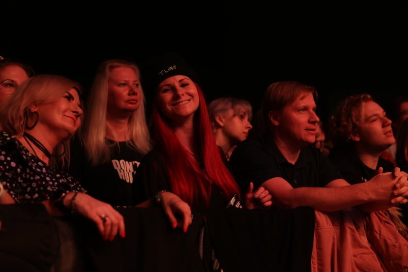 Zagrały gwiazdy IRA, Elektryczne Gitary i T.Love. wROCK for Freedom w Hali Stulecia