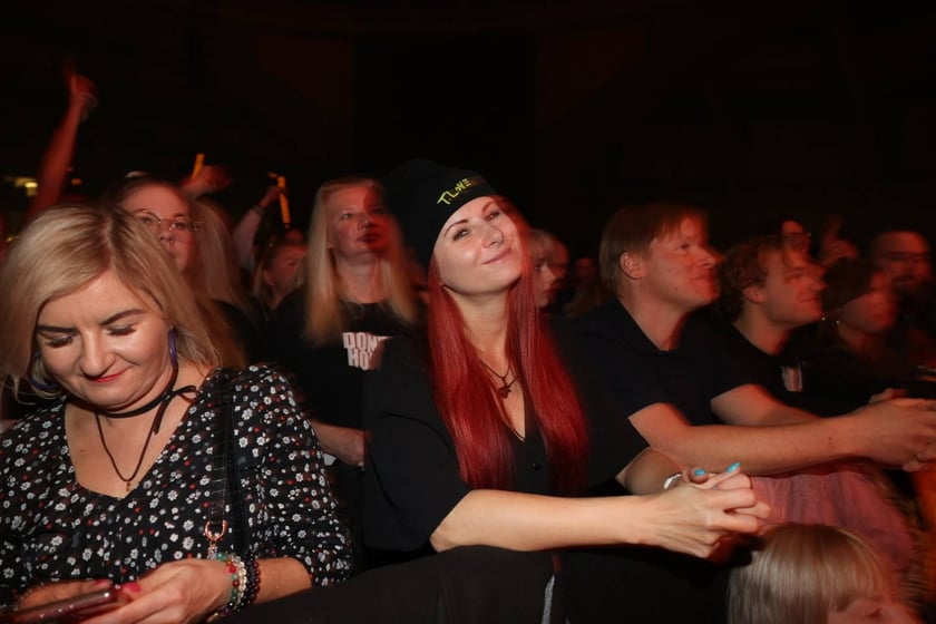 Zagrały gwiazdy IRA, Elektryczne Gitary i T.Love. wROCK for Freedom w Hali Stulecia