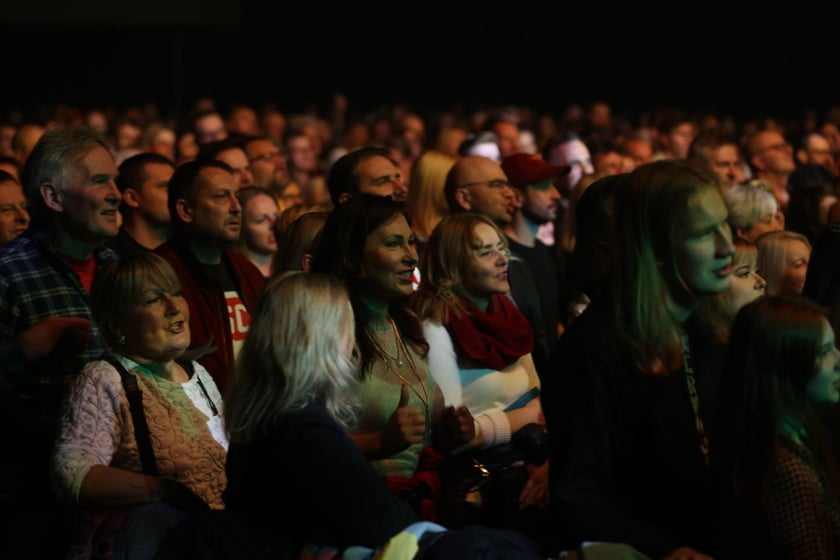 Zagrały gwiazdy IRA, Elektryczne Gitary i T.Love. wROCK for Freedom w Hali Stulecia