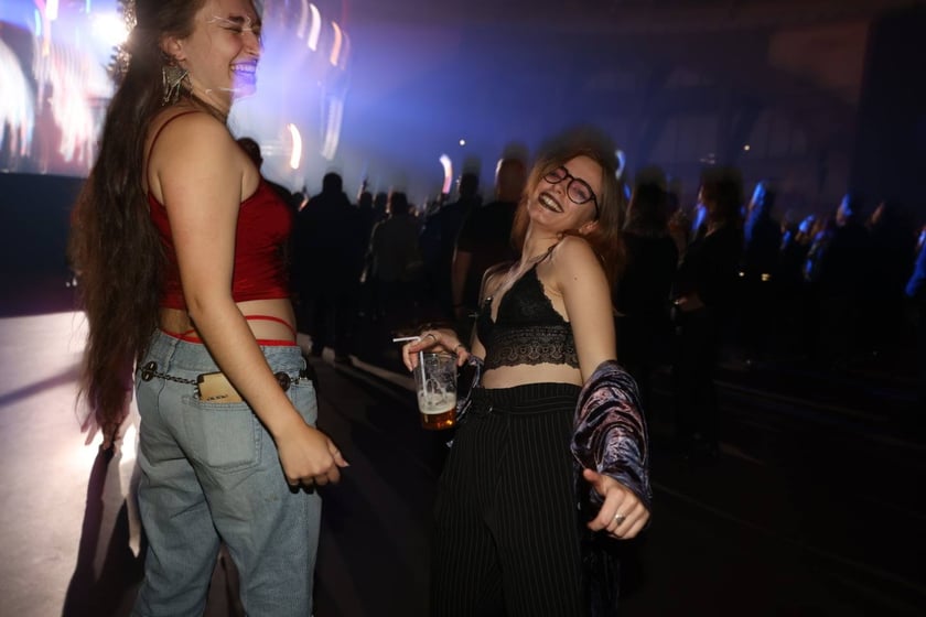 Zagrały gwiazdy IRA, Elektryczne Gitary i T.Love. wROCK for Freedom w Hali Stulecia