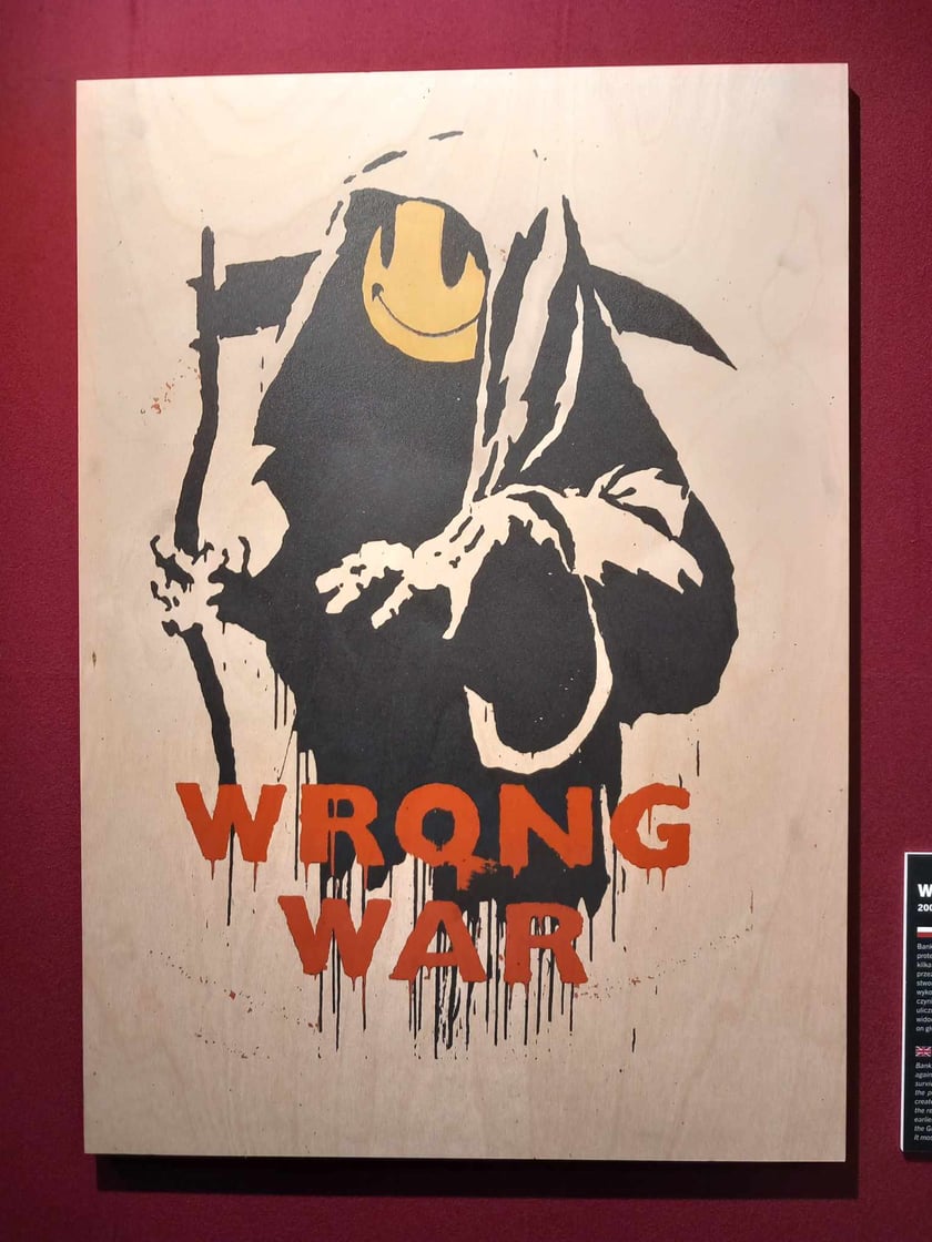 Banksy we Wrocławiu. Na zdjęciu jego prace prezentowane w hali IASE przy ul. Wystawowej