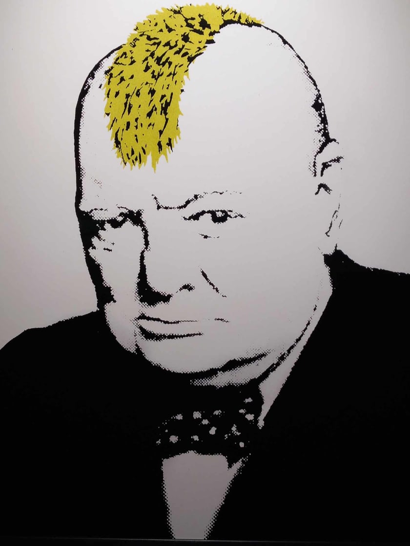 Banksy we Wrocławiu. Na zdjęciu jego prace prezentowane w hali IASE przy ul. Wystawowej
