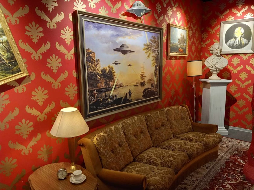 Banksy we Wrocławiu. Na zdjęciu jego prace prezentowane w hali IASE przy ul. Wystawowej