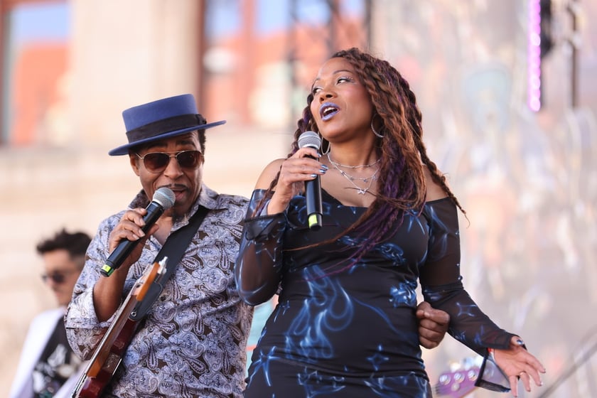 Gitarzyści na wrocławskim rynku. Gitarowy Rekord Świata 2024