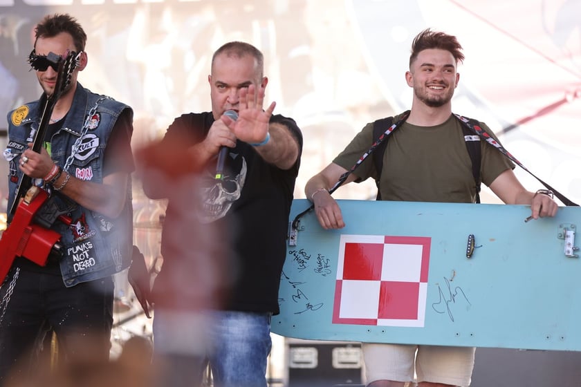 Gitarzyści na wrocławskim rynku. Gitarowy Rekord Świata 2024