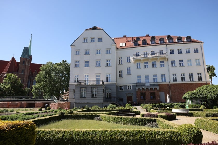 Dom Notre Dame na Ostrowie Tumskim, tu obejrzymy relikty średniowiecznego zamku&nbsp;